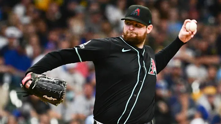 Red Sox Eyeing Lefty&nbsp;Pitching